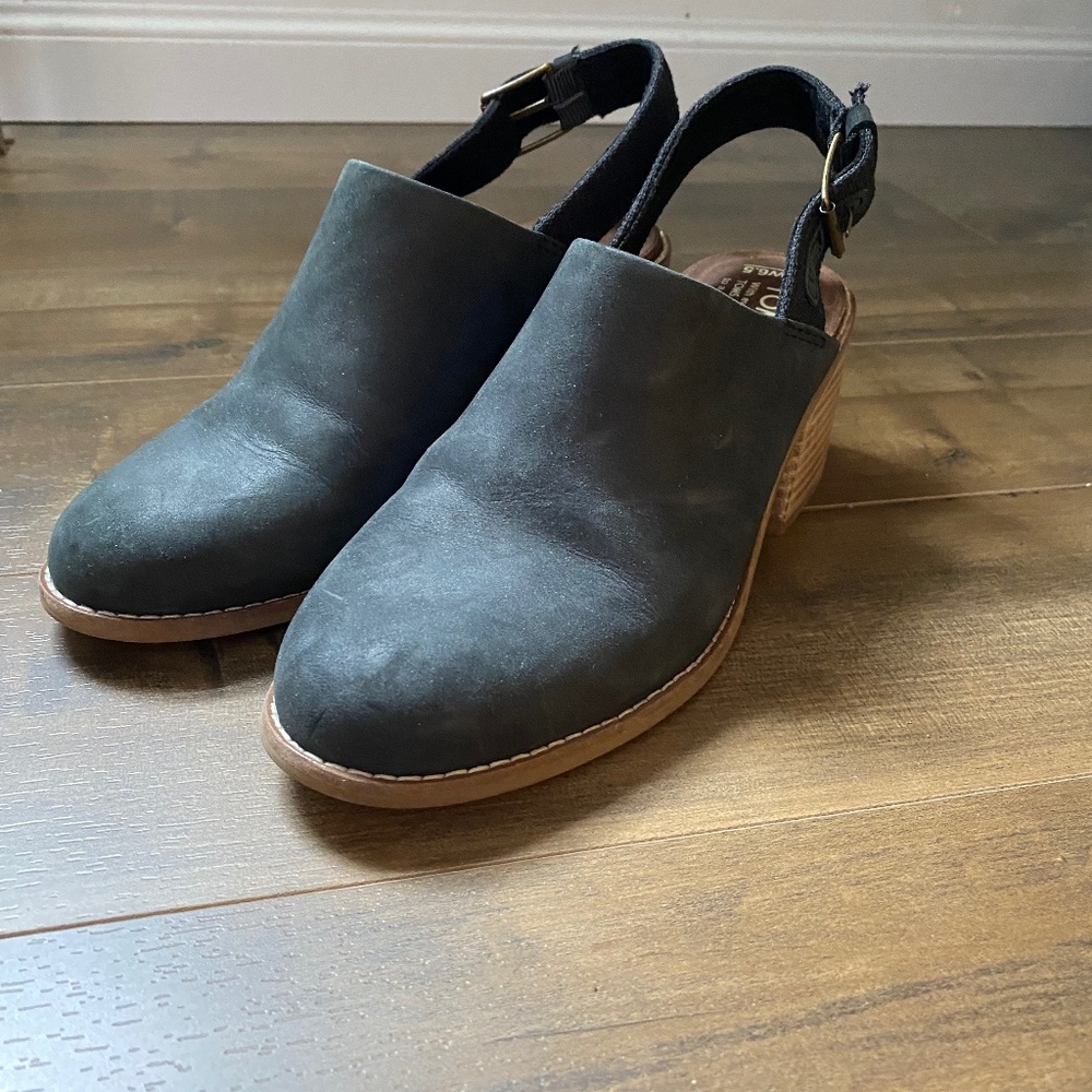 TOMS Leila Slingback Sandal in Black Leather